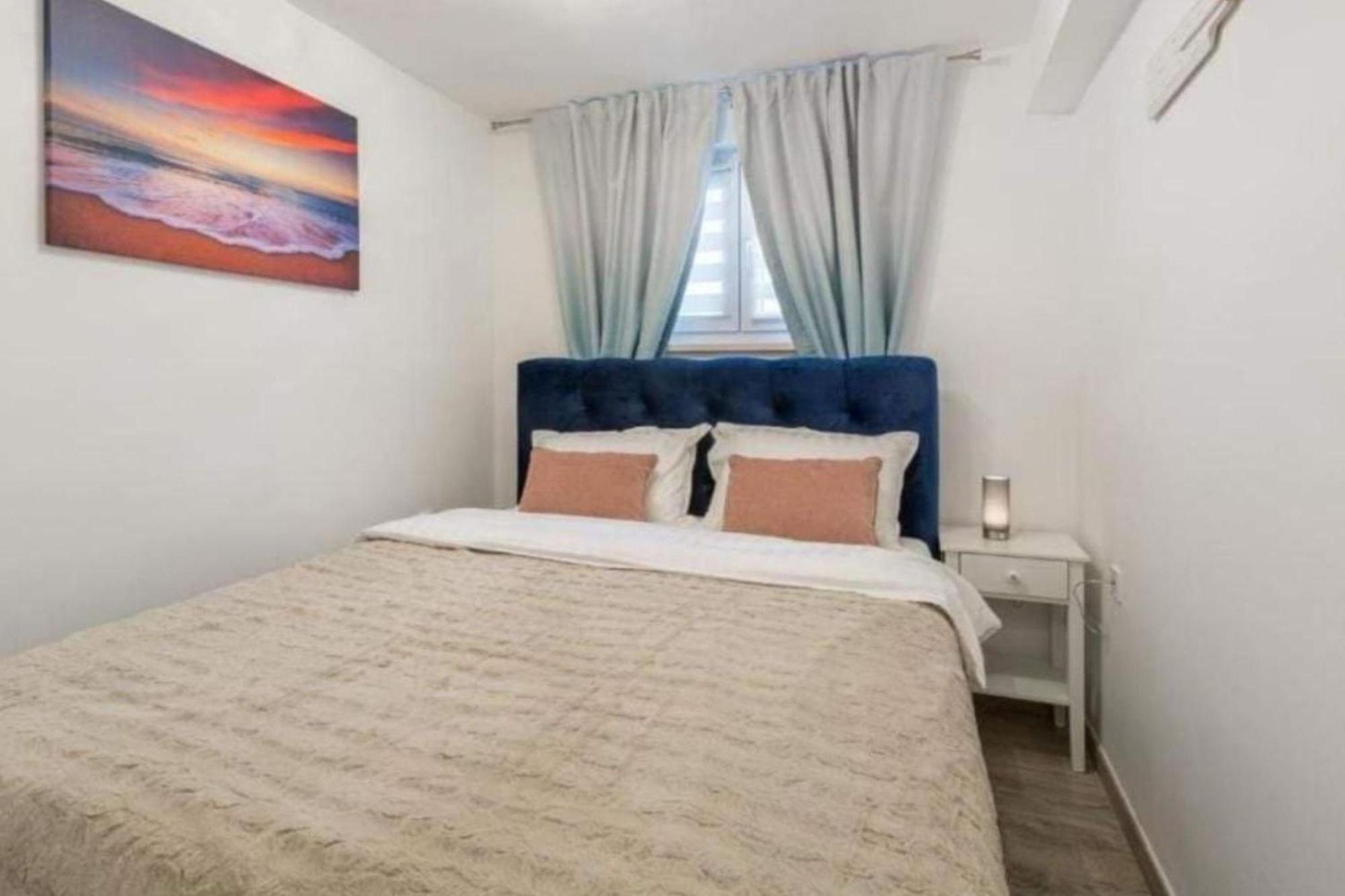 Apartment Apartment Amor